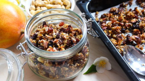 Domácí mango granola bez cukru a vloček