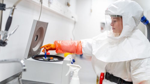 V centru Biocev mají novou laboratoř pro práci s vysoce infekčními viry